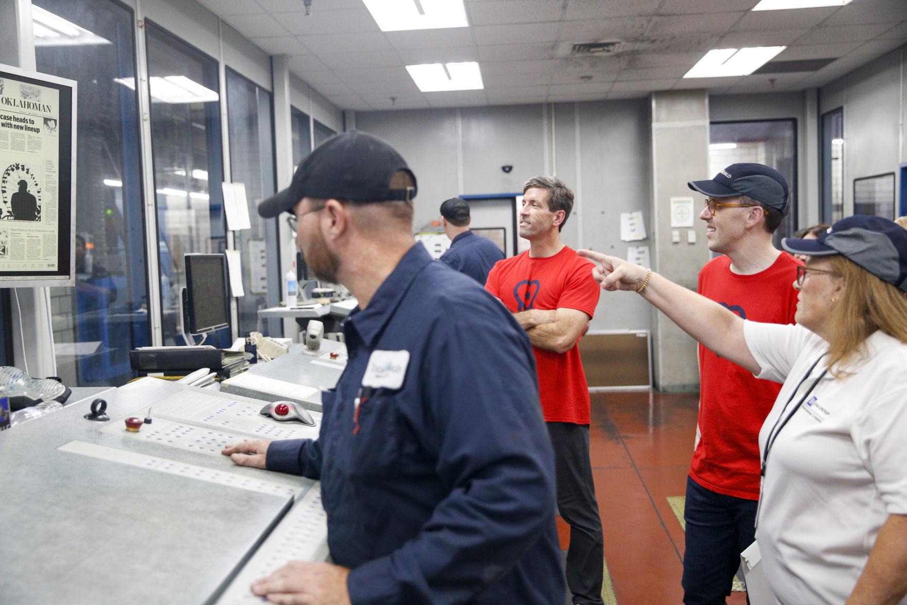 Mayor visits Tulsa World